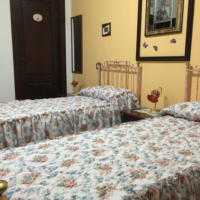 Single Room Bathroom
